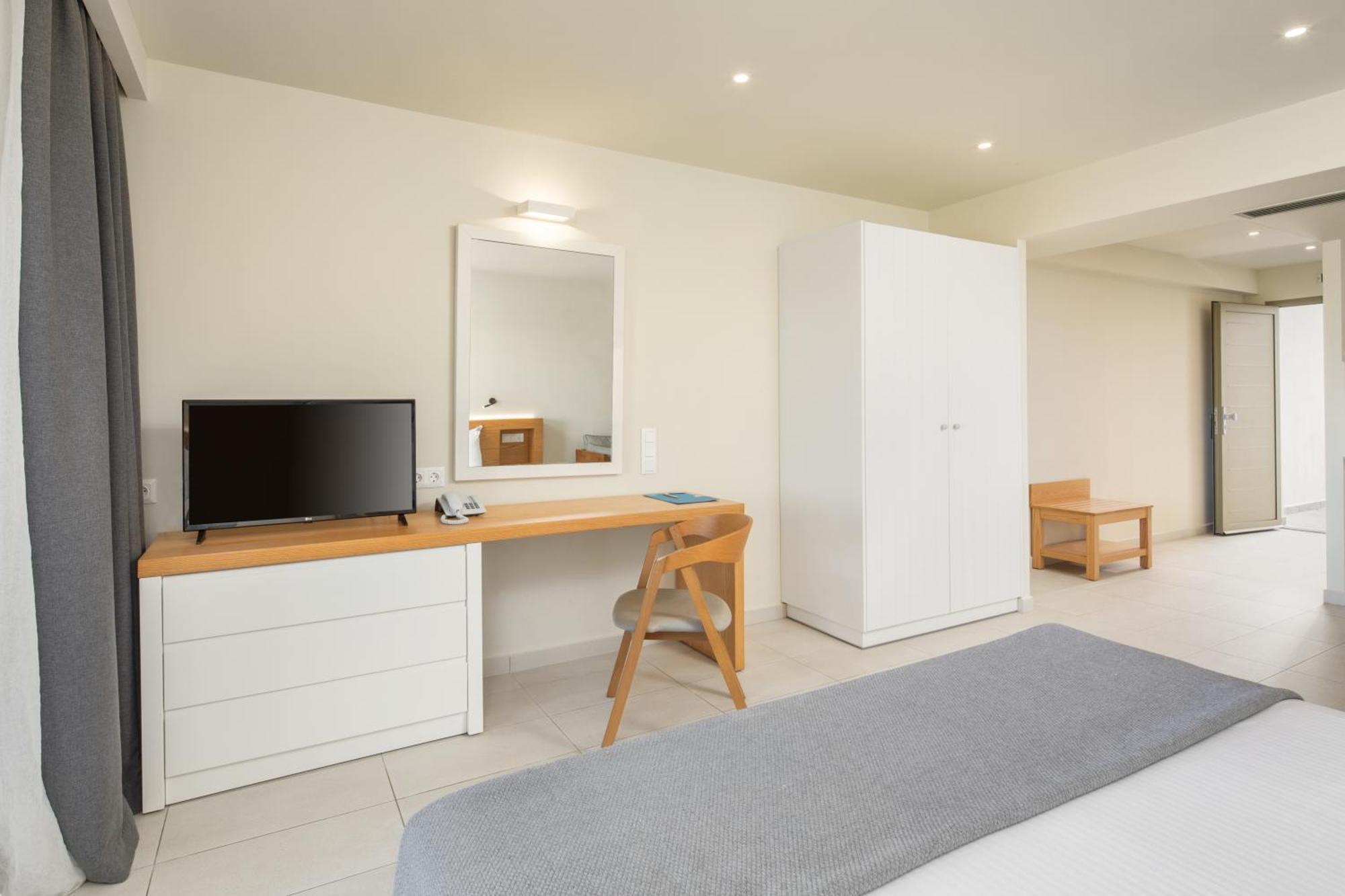 Kyma Suites - Adult Only Accommodation Almiros Beach Room photo